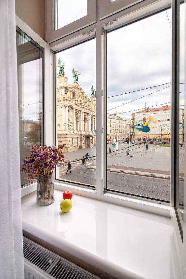 Apartment 39 Svobody Avenue Lviv Luaran gambar