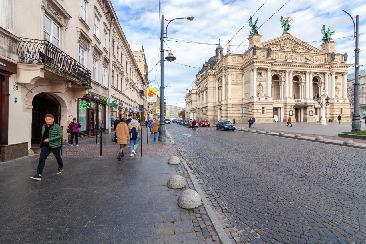 Apartment 39 Svobody Avenue Lviv Luaran gambar